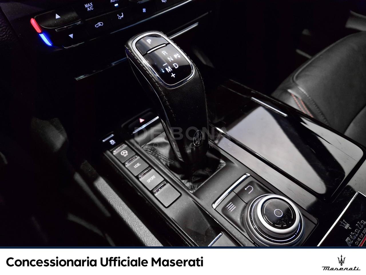 Maserati Ghibli 3.0 v6 ds ribelle black 275cv auto
