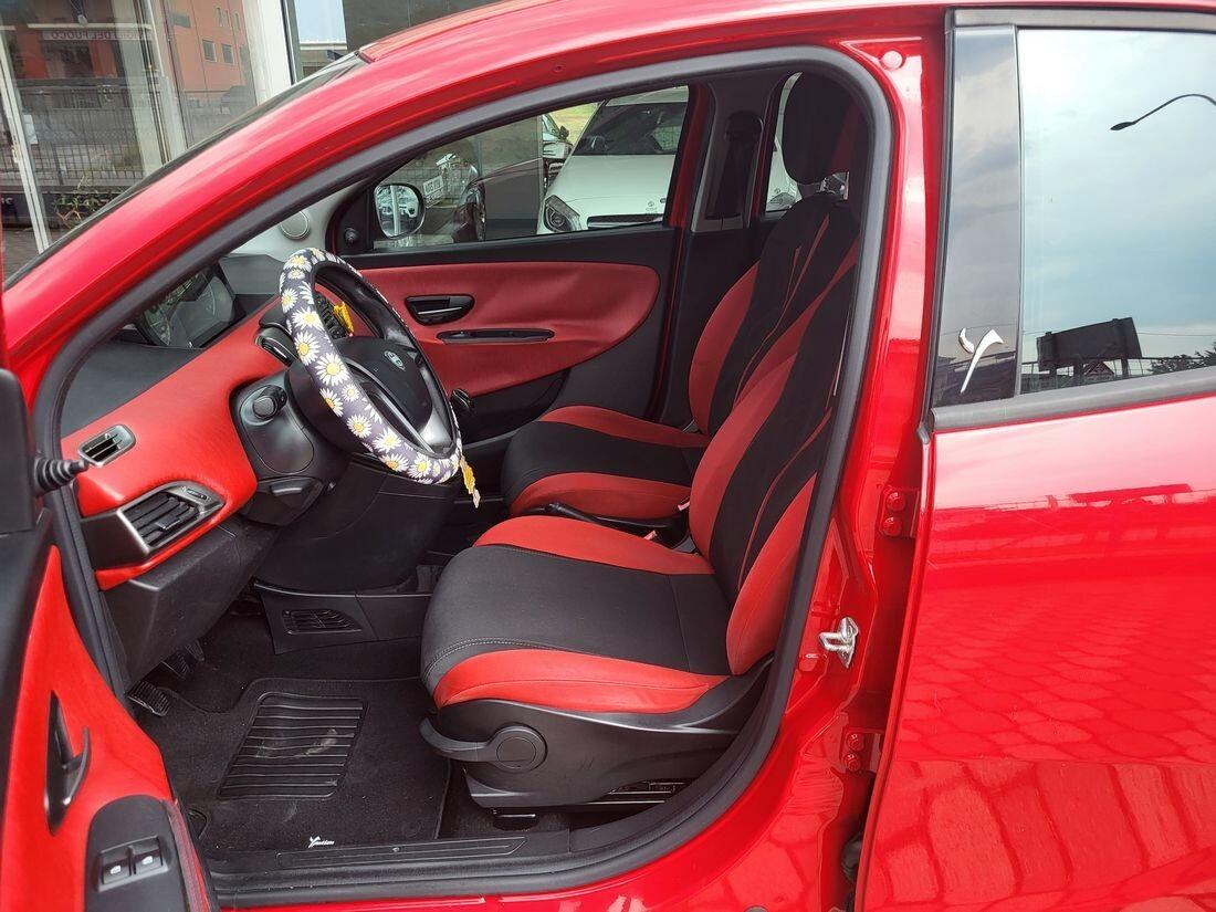 Lancia Ypsilon 1.3 MJT 16V 95 CV 5 PORTE