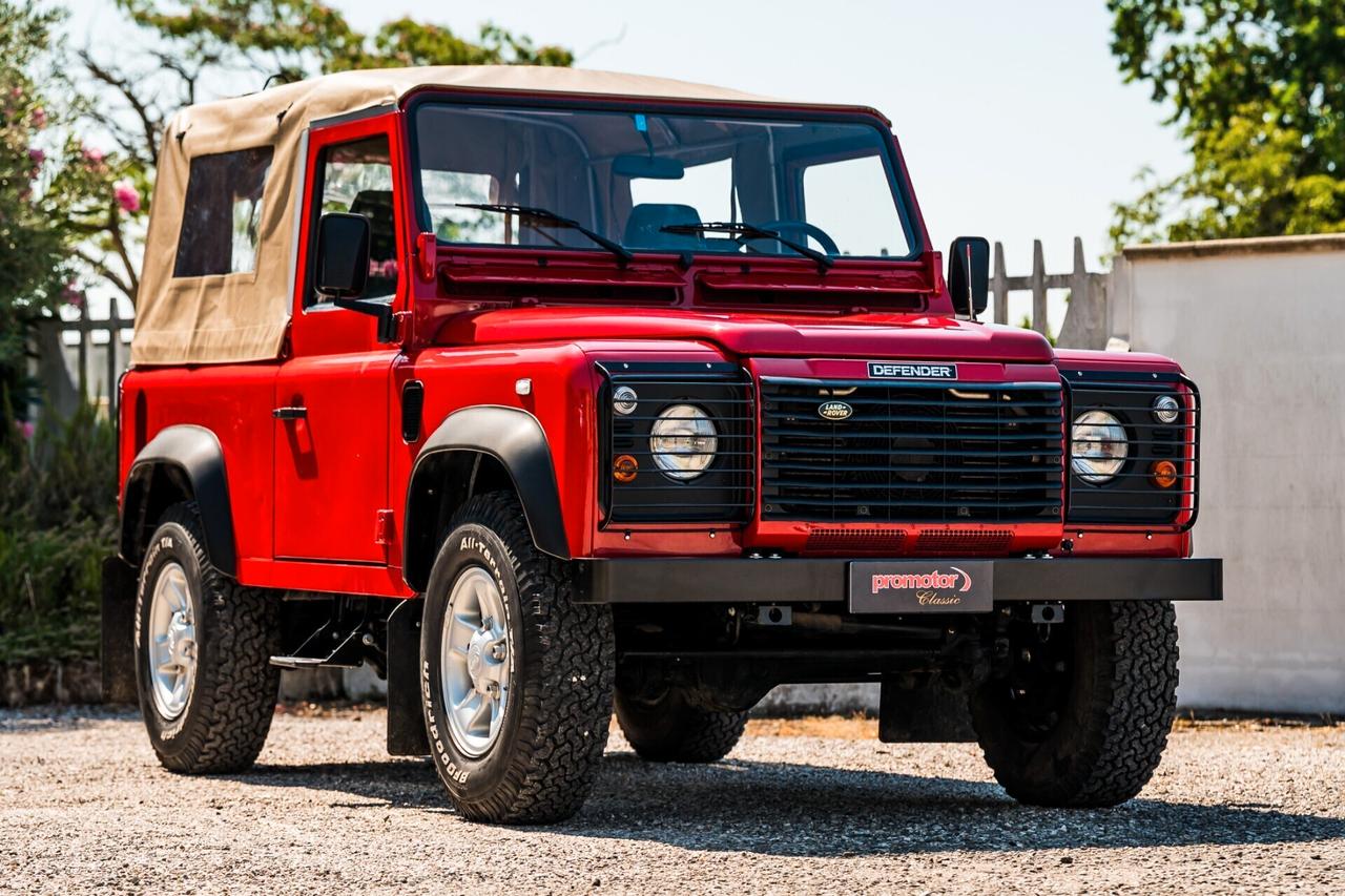 Land Rover Defender 90 Soft Top TD5 Aria condizionata + Kit pala neve Full