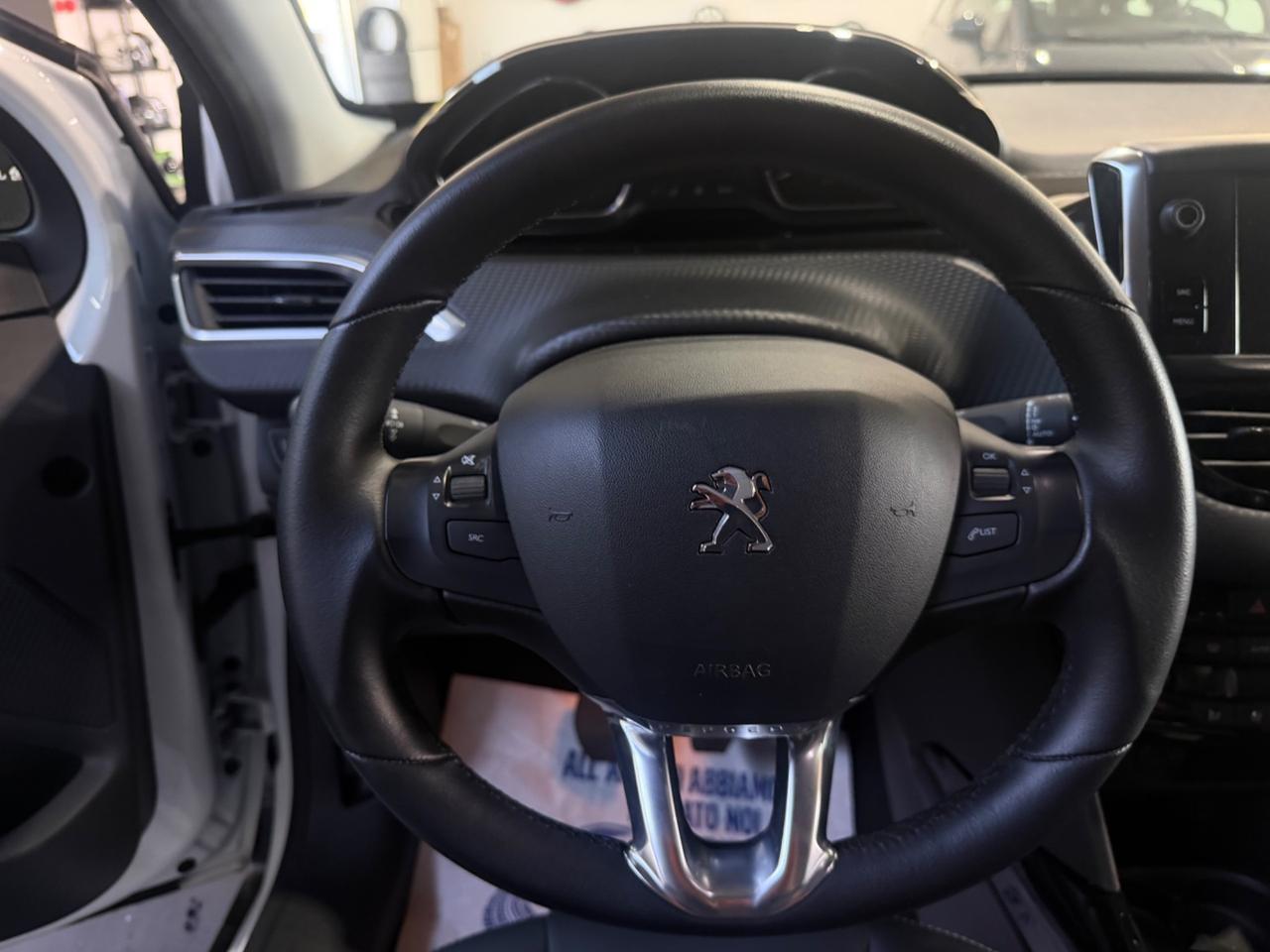 Peugeot 2008 BlueHDi 100 S&S Allure