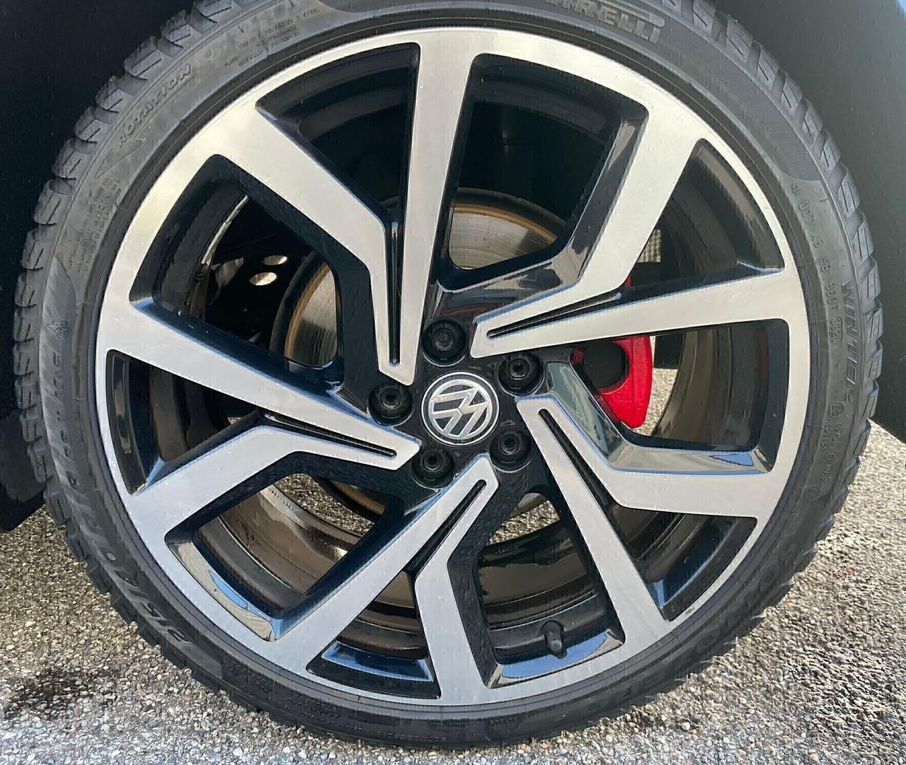 VW. POLO 2.0 TSI GTI 200Cv. DSG