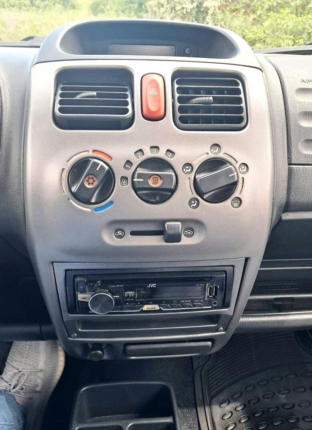 Opel Agila 1.2 16V Club