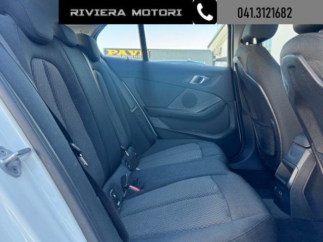 BMW 116 i 5p. Business Advantage