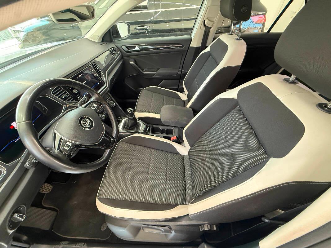 Volkswagen T-Roc VOLKSWAGEN T-ROC 1.5 tsi Advanced