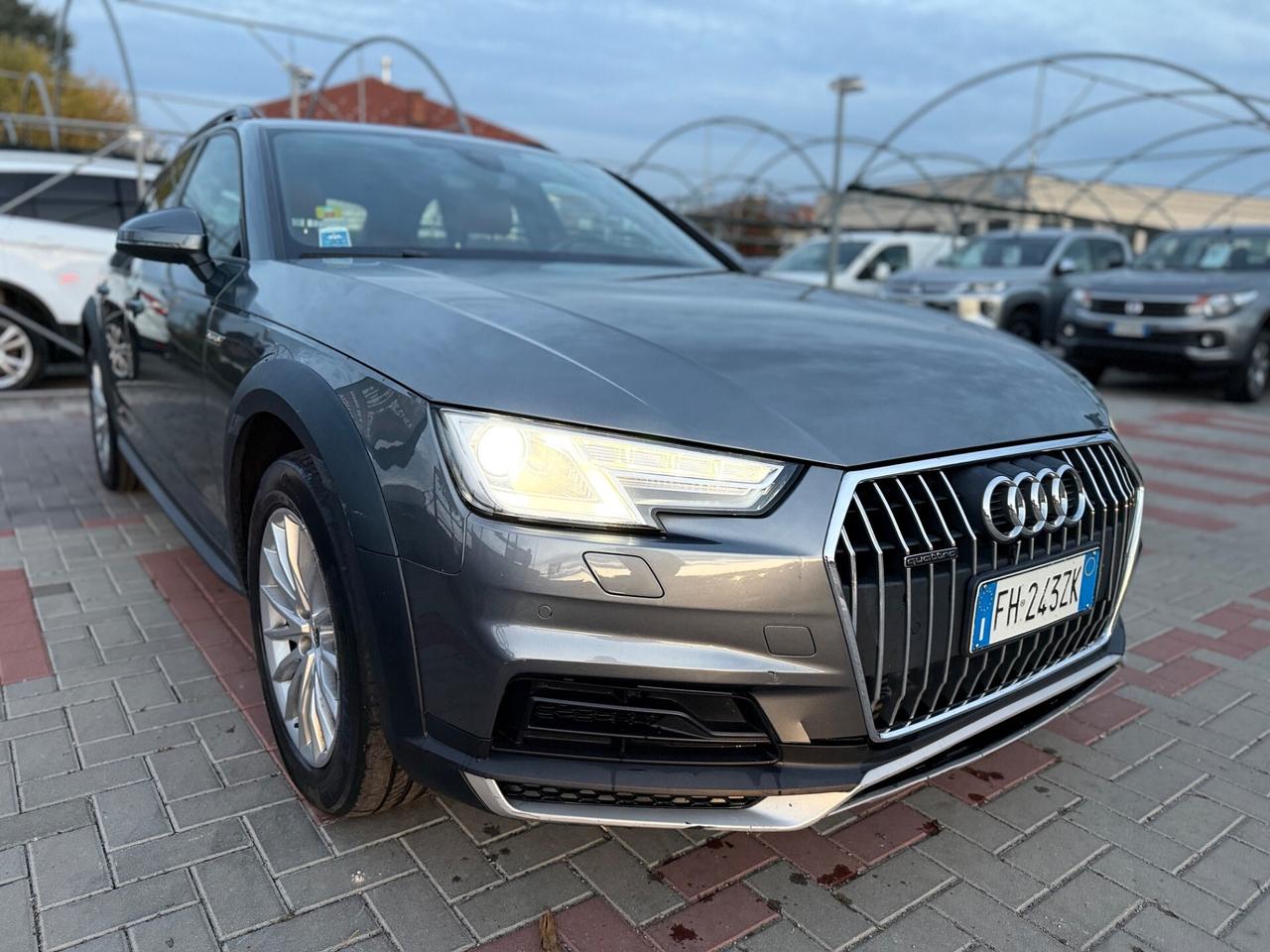 Audi A4 allroad 3.0 TDI 218 CV Evolution TETTO APRIBILE
