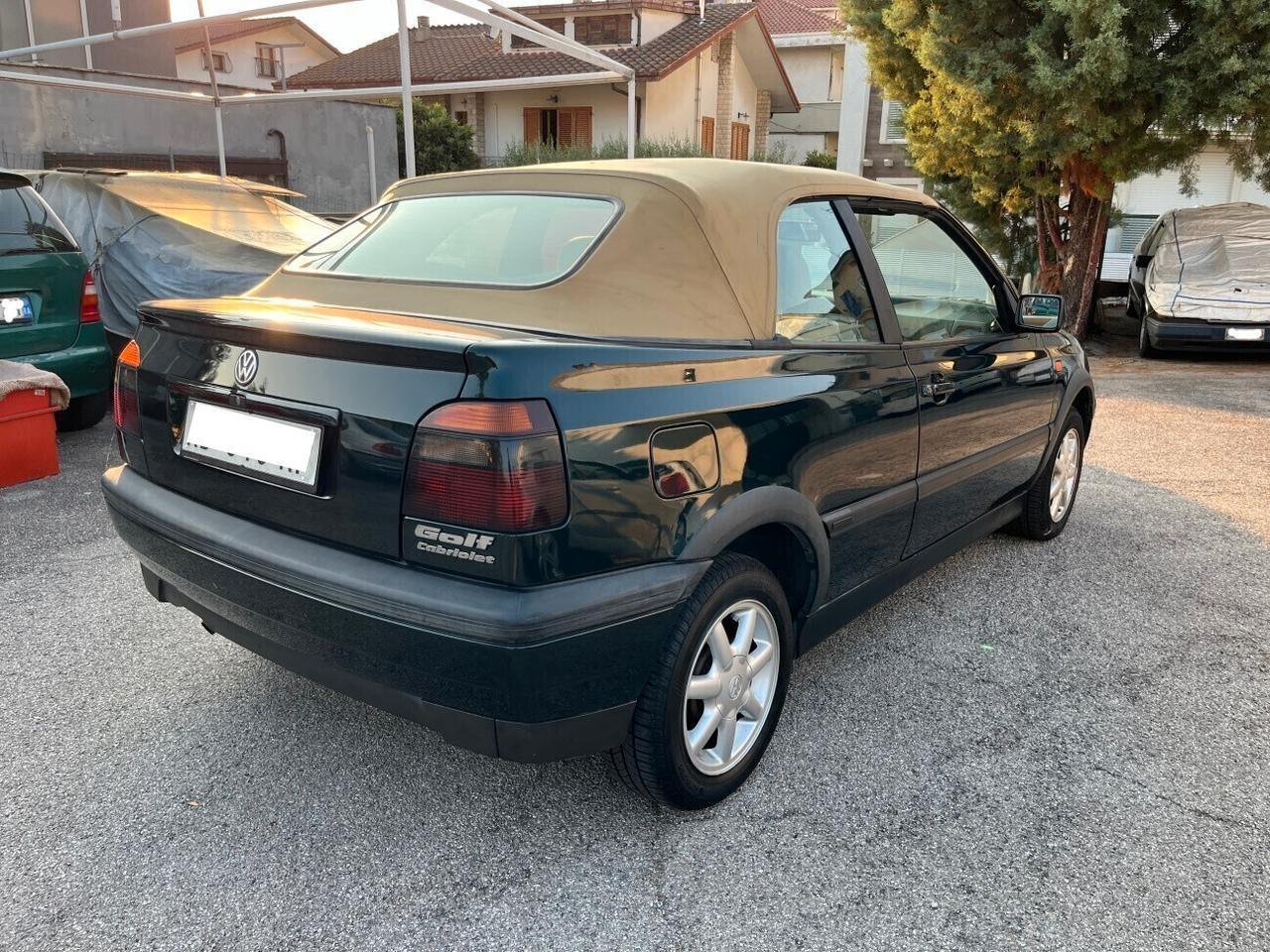 Volkswagen Golf Cabriolet 1.8/75 CV