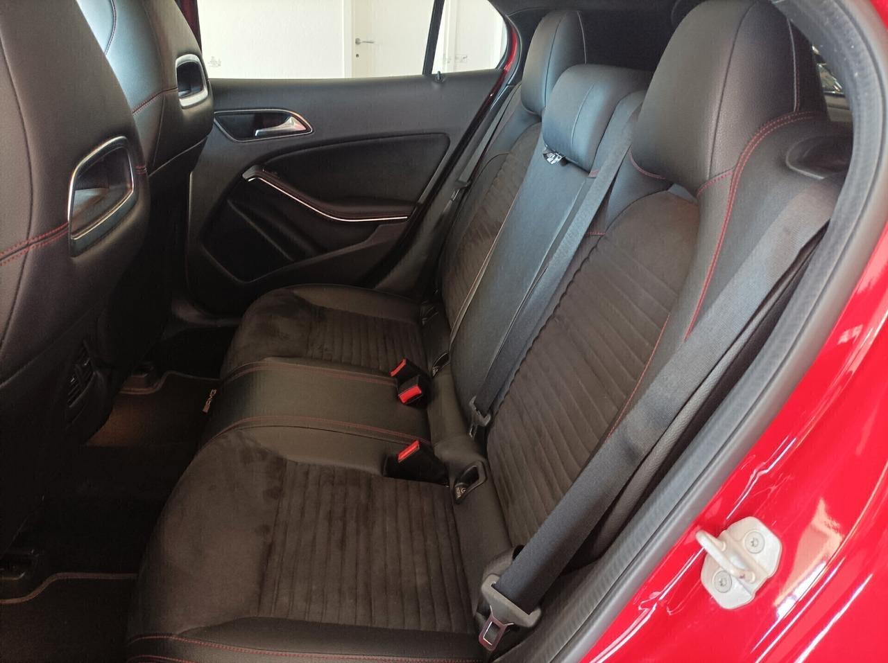 Mercedes GLA 180 AMG PREMIUM NEOPATENTATI