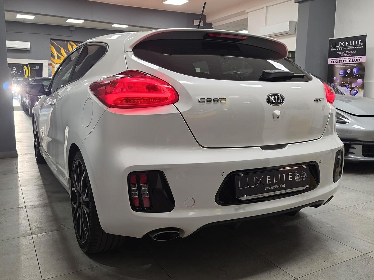 Kia Ceed pro_cee'd 1.6 T GDI 3p. MANUALE _ INTERNI RECARO EDIZIONE LIMITATA GARANZIA 12 MESI TETTUCCIO