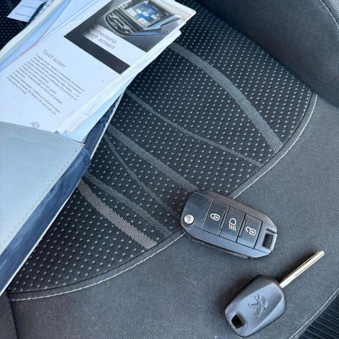 Peugeot 208 1.2 VTi 82 CV 5 porte Active