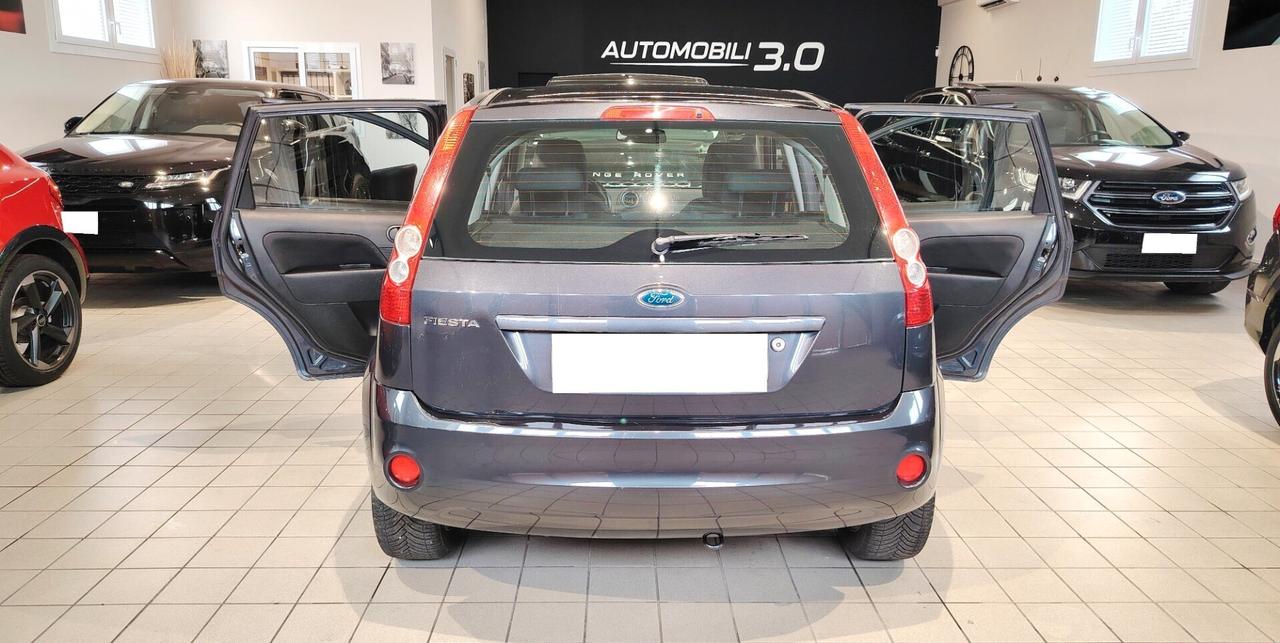 Ford Fiesta 1.2 16V 5p. Ghia