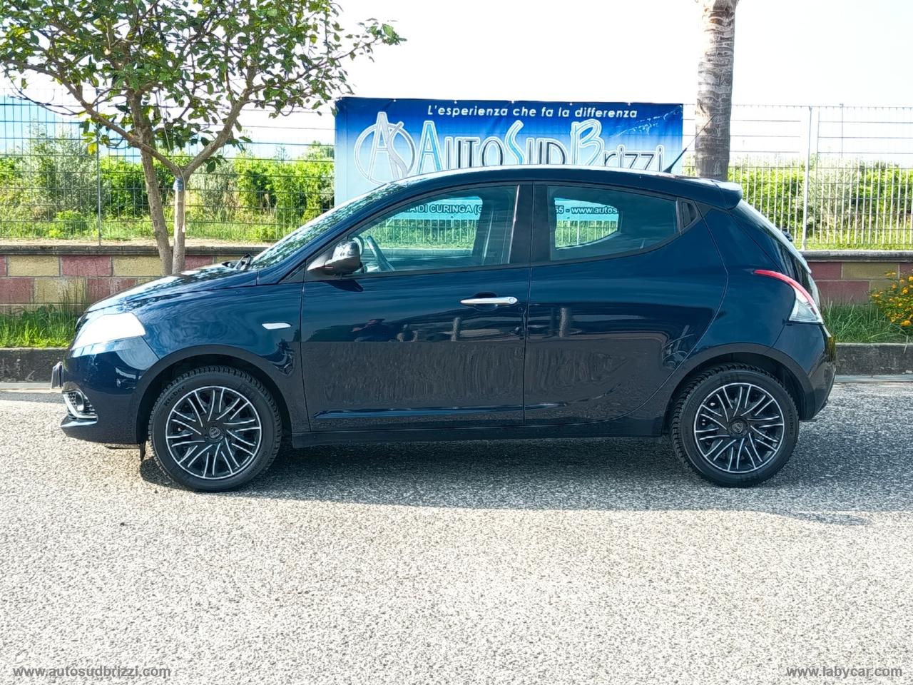 LANCIA Ypsilon 1.2 69 CV 5p. S&S Gold