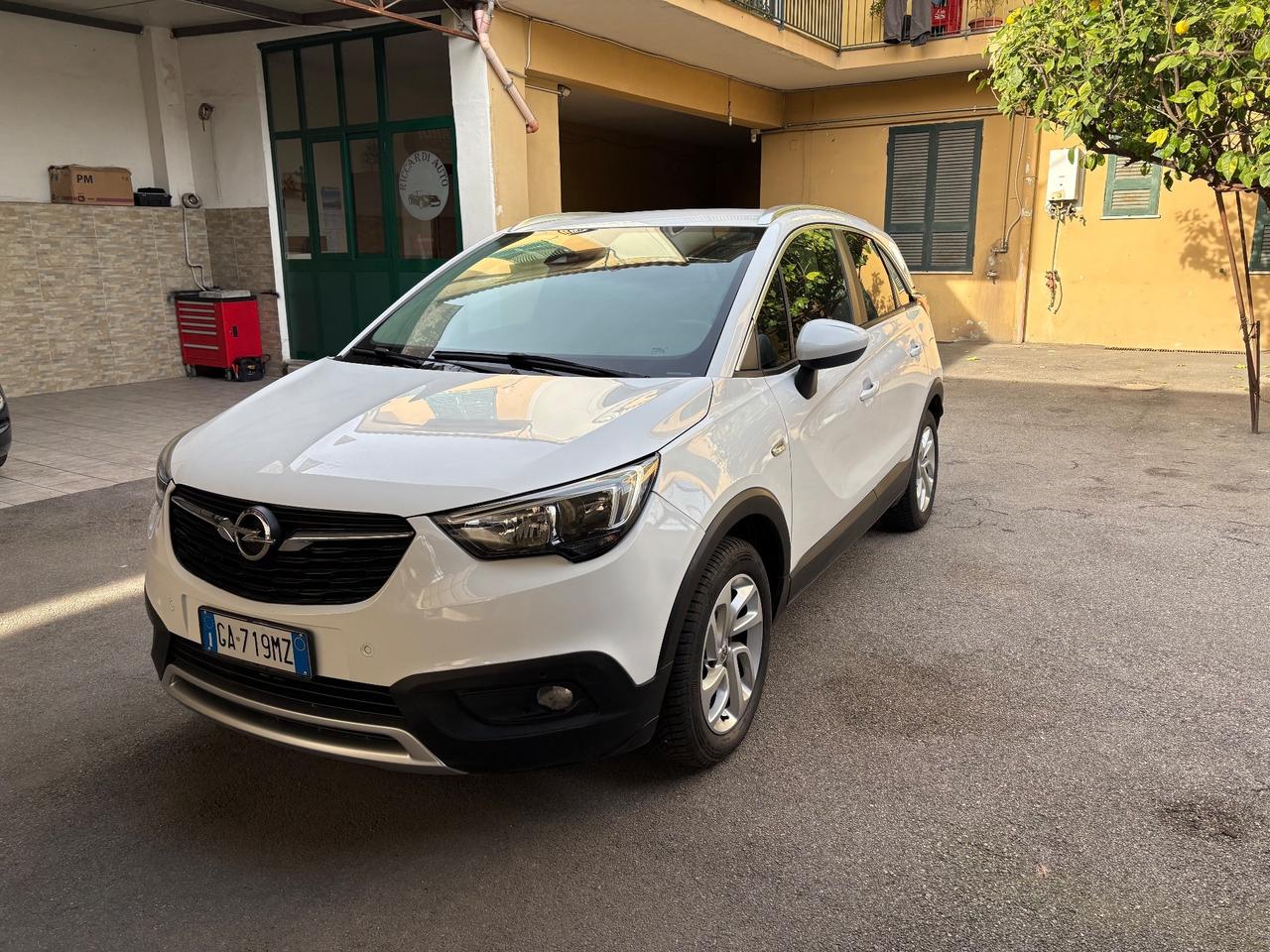 Opel Crossland X 1.2 benzina solo 50000 km