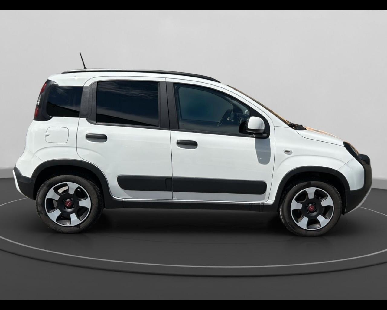 FIAT Panda III 2021 Cross - Panda 1.0 firefly hybrid Cross s&s 70cv 5p.ti