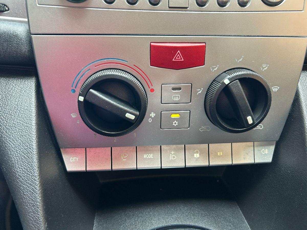LANCIA - Ypsilon - 1.3 MJT 75CV Platino