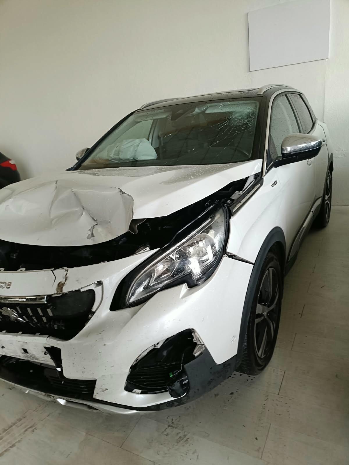 Peugeot 3008 BlueHDi 120 S&S EAT6 Active