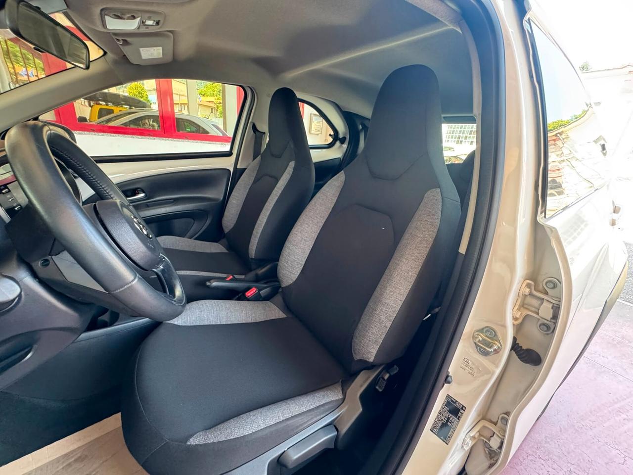 Toyota Aygo X 1.0 AUTOMTICA POSSIBILE FINANZIAMENTO