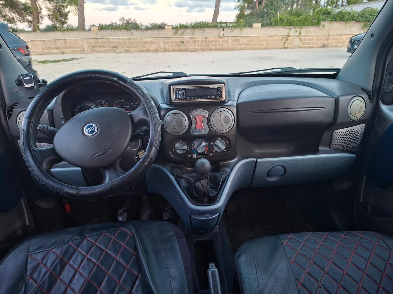 Fiat Doblò 105CV -5 POSTI *GANCIO TRAINO