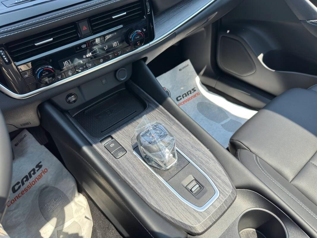 Nissan Qashqai KM0 1.3 mhev Tekna 2wd 158cv AUTOM E TETTO PANORAM