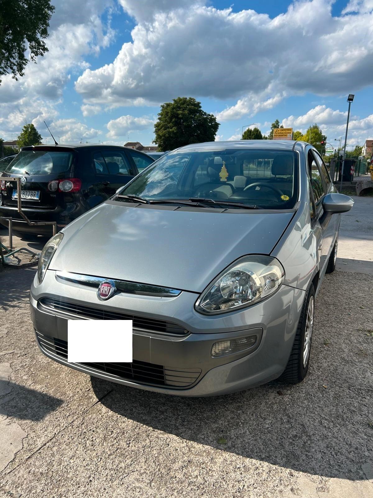 Fiat Punto 1.3 MJT II 75 CV 5 porte Young OK NEO PATENTATI