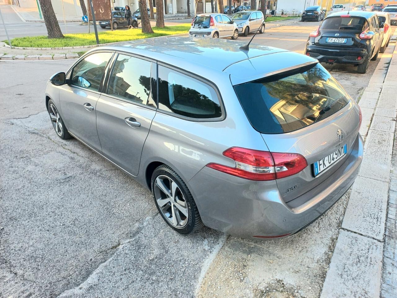Peugeot 308 BlueHDi 100 S&S SW Business