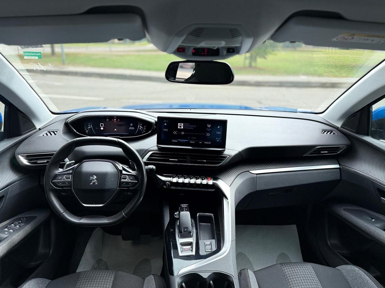 Peugeot 3008 BlueHDi 130 S&S EAT8 Active Pack