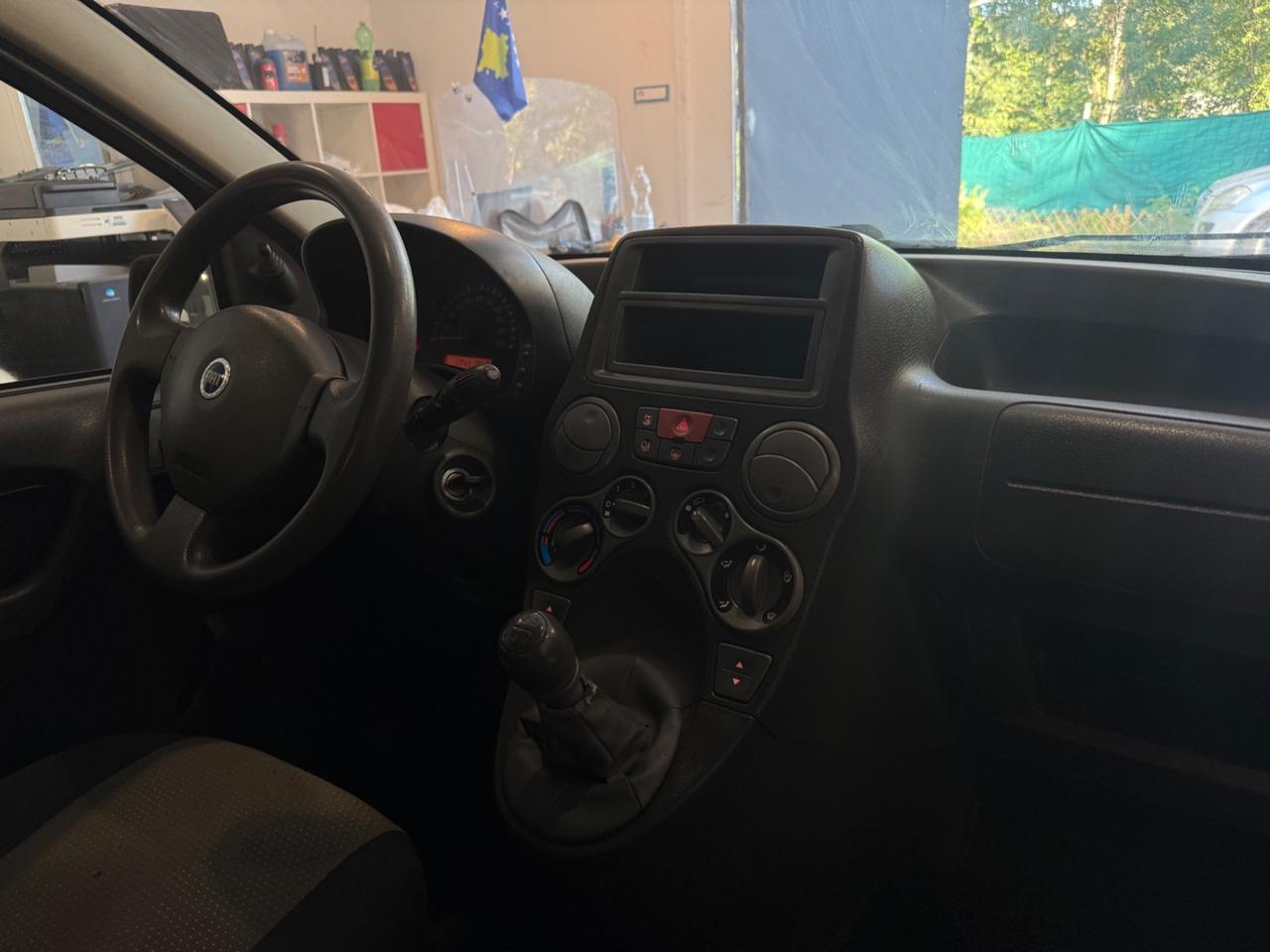 Fiat Panda 1.2 BENZINA ANNO 2007 neopatentati