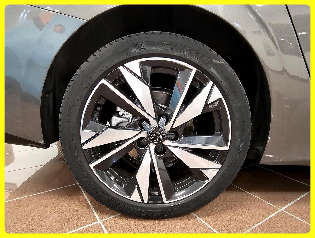 Peugeot New 308 SW BlueHDi 130 CV EAT8 Allure Pack In Garanzia