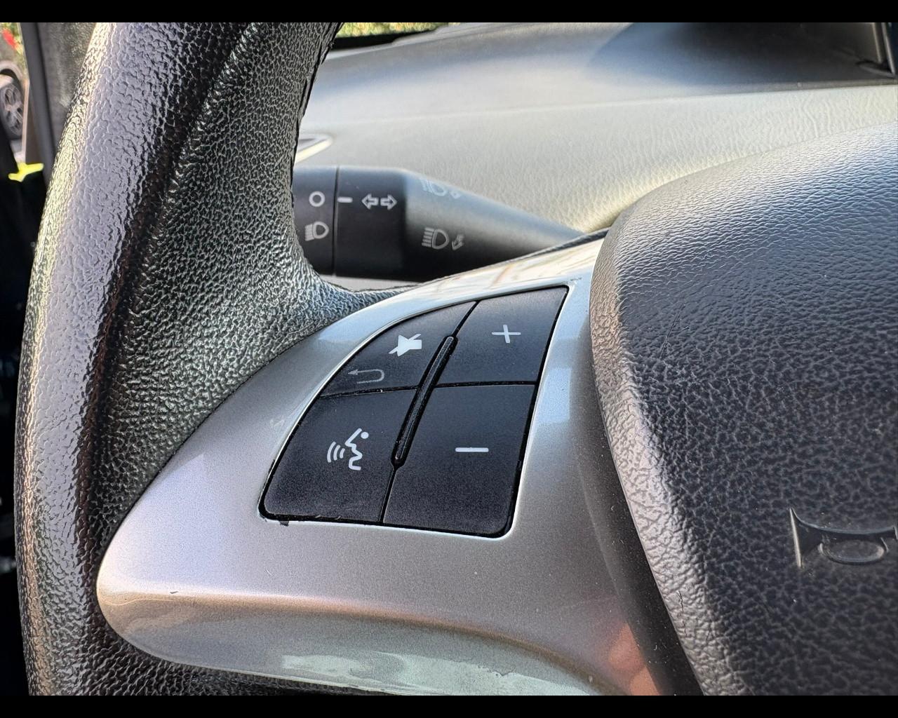 LANCIA Ypsilon 3ª serie - Ypsilon 1.2 69 CV 5 porte 30th Anniversary