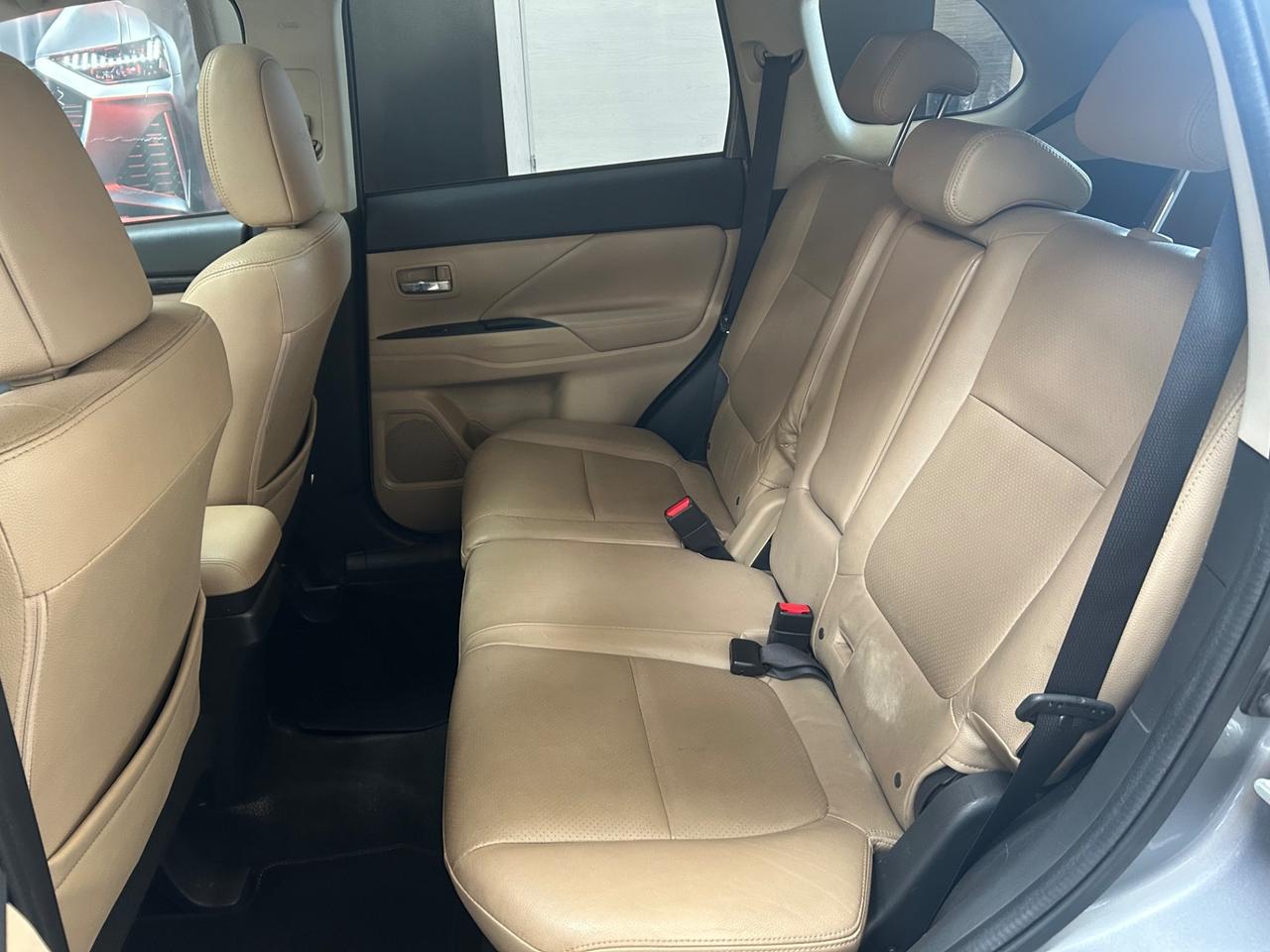 Mitsubishi Outlander 2.2 DI-D 150cv4WD 7posti euro6