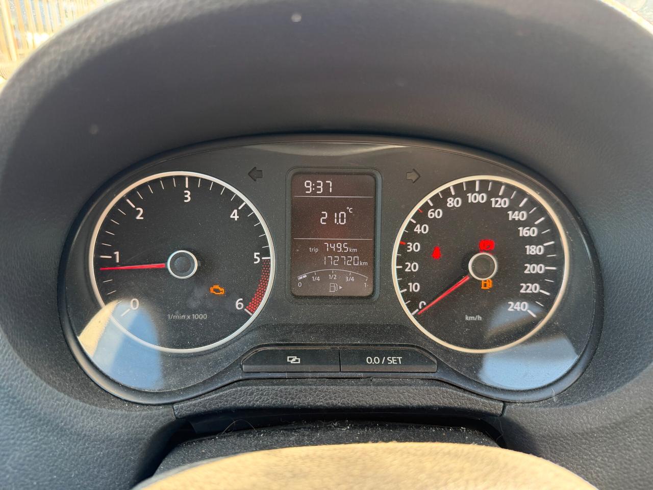 VOLKSWAGEN POLO 2012 1.2 DIESEL 75CV * LEGGI