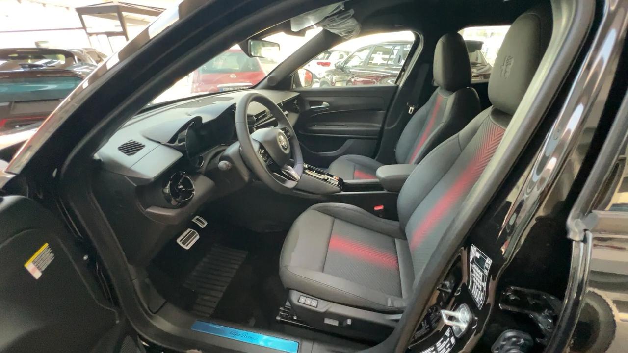Alfa Romeo Junior 1.2 136 CV Hybrid eDCT6 Speciale