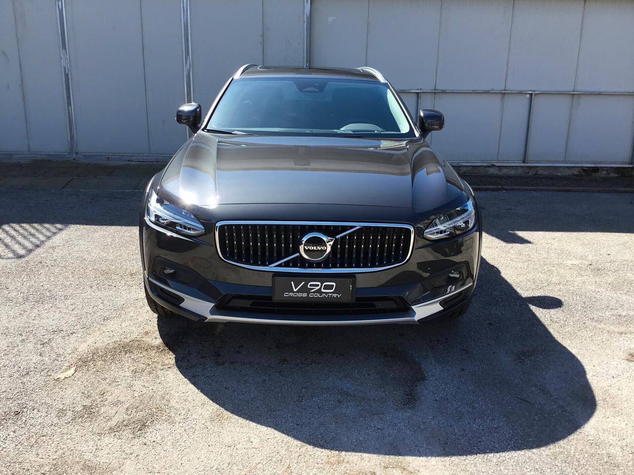 Volvo V90 Cross Country B4 (d) AWD automatico Ultimate