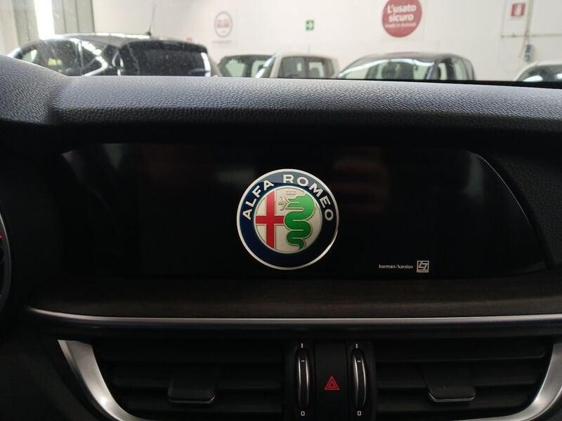 Alfa Romeo Stelvio 2.2 Turbodiesel 210 CV AT8 Q4 Executive