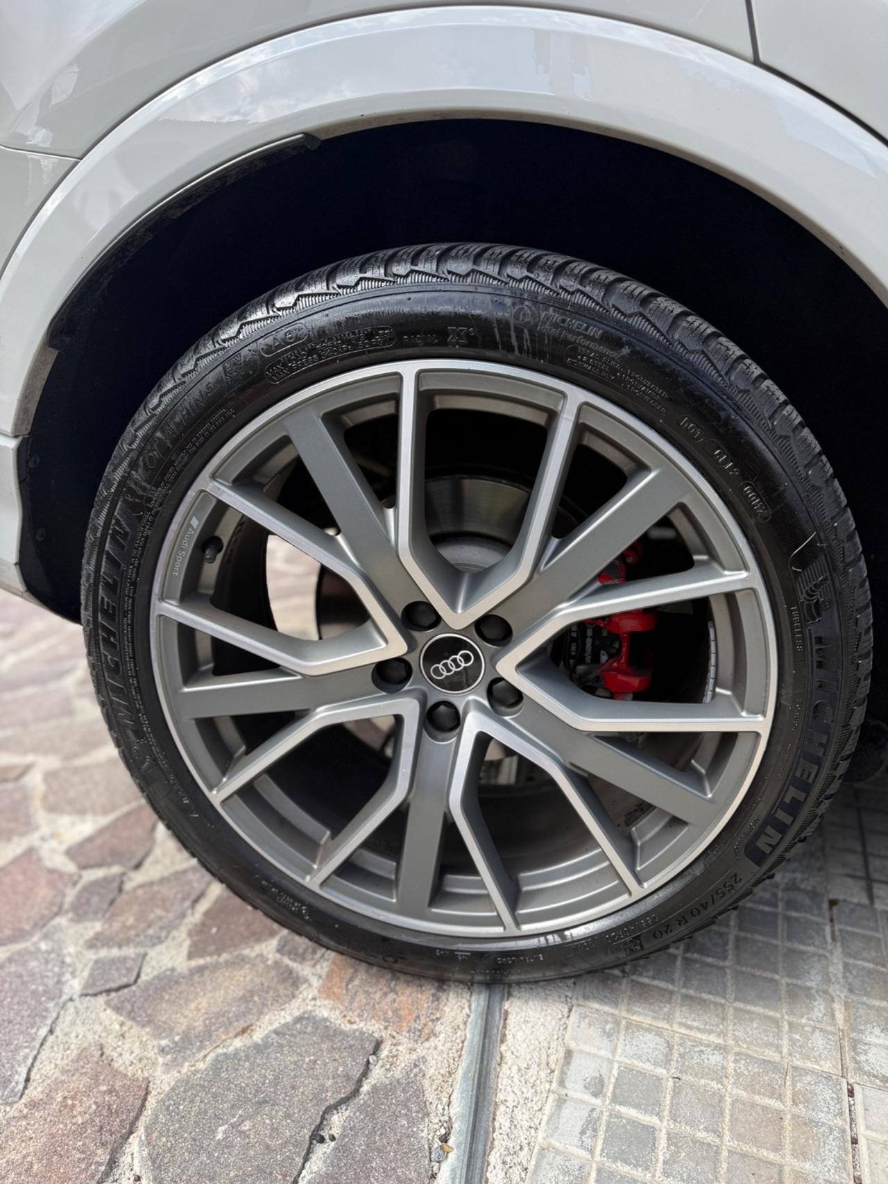 Audi Q3 40 TDI quattro S tronic line edition