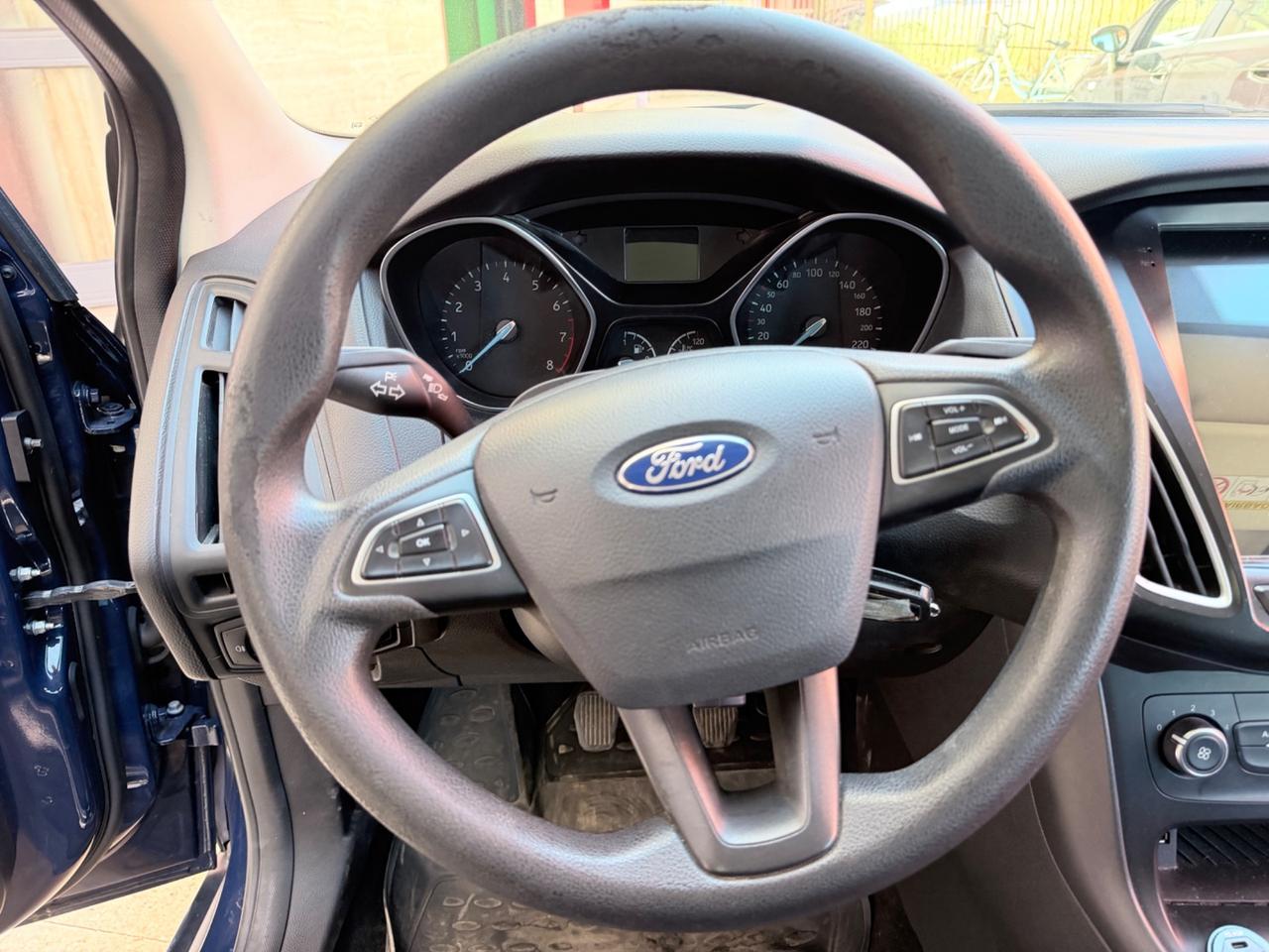Ford Focus 1.0 EcoBoost 100 CV Start&Stop Business
