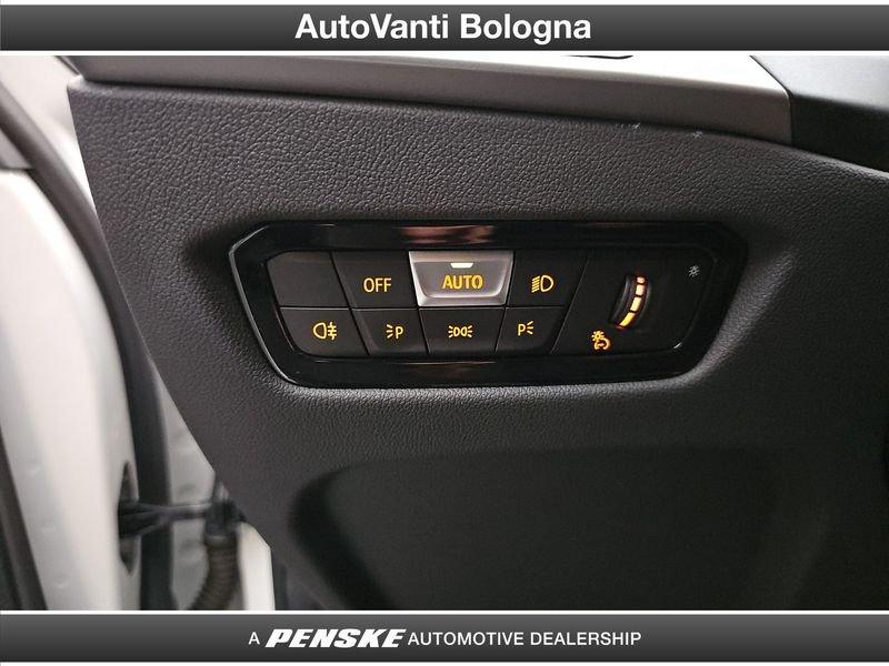 BMW Serie 3 320d Touring Xdrive mhev 48V auto