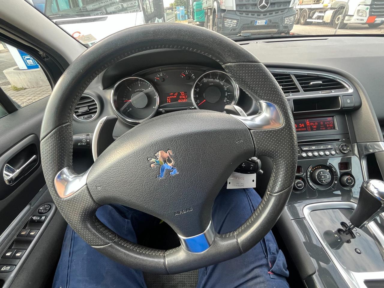 Peugeot 3008 1.6 e-HDi 115CV cambio robotizzato S.&S. Business