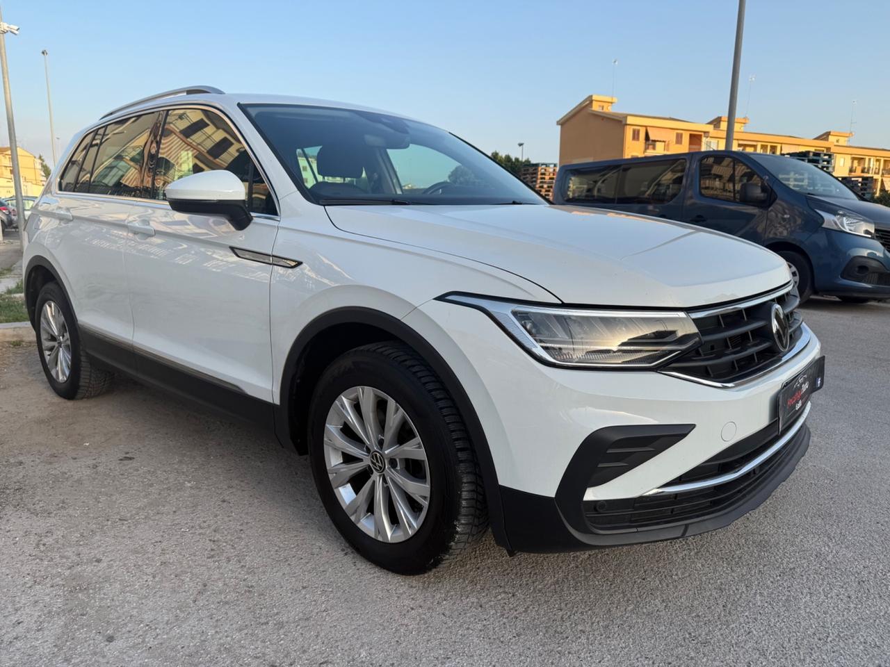Volkswagen Tiguan 2.0 TDI 150 CV restyling DSG Life 2021