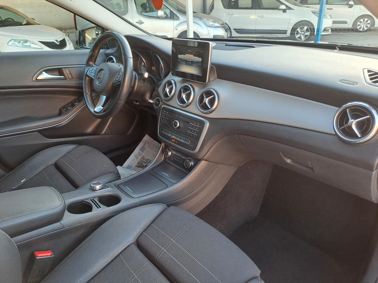 Mercedes-benz GLA 180 d Sport nord italia