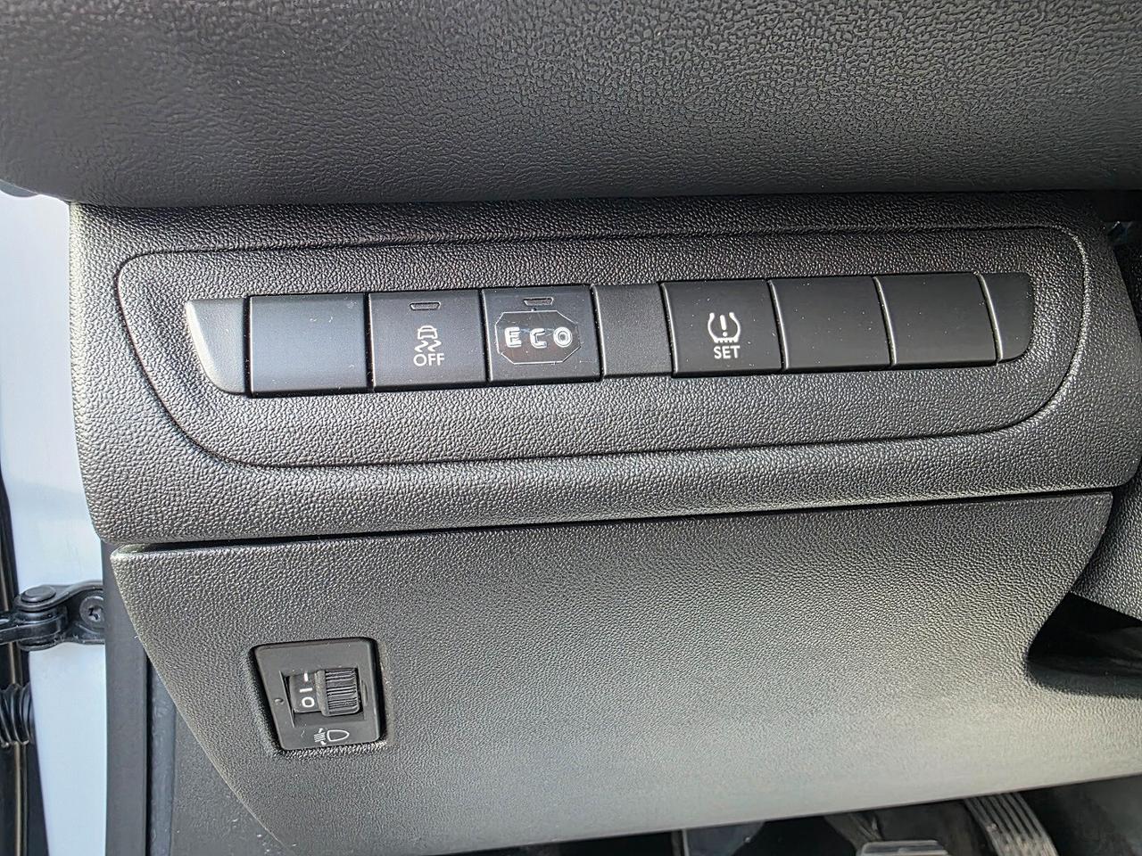 Peugeot 208 1.6 BlueHDi UNICO PROPRIETARIO