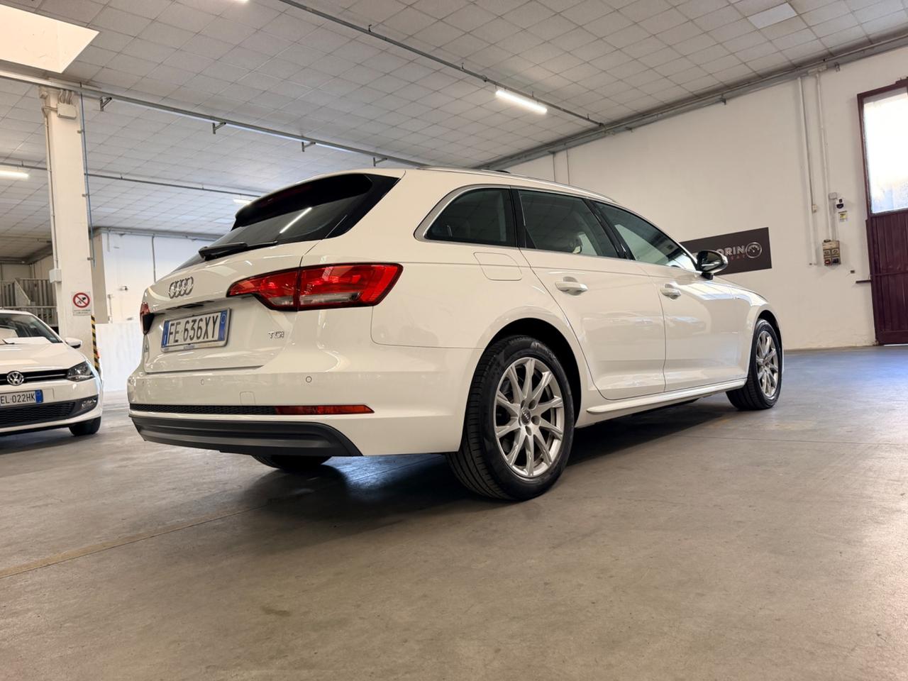Audi A4 Avant 2.0 TDI 122 CV S tronic Sport