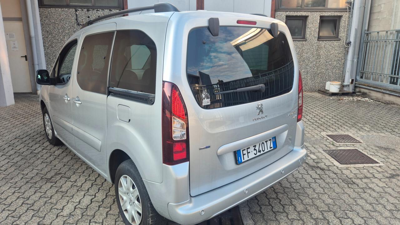 Peugeot Partner Tepee BlueHDi 100 4x4 Outdoor Endurance