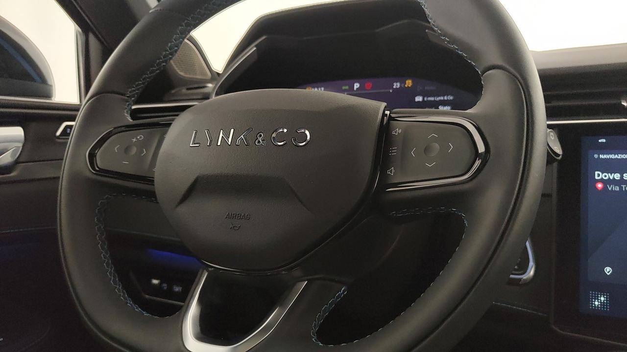 LYNK & CO 01 1.5 td phev auto