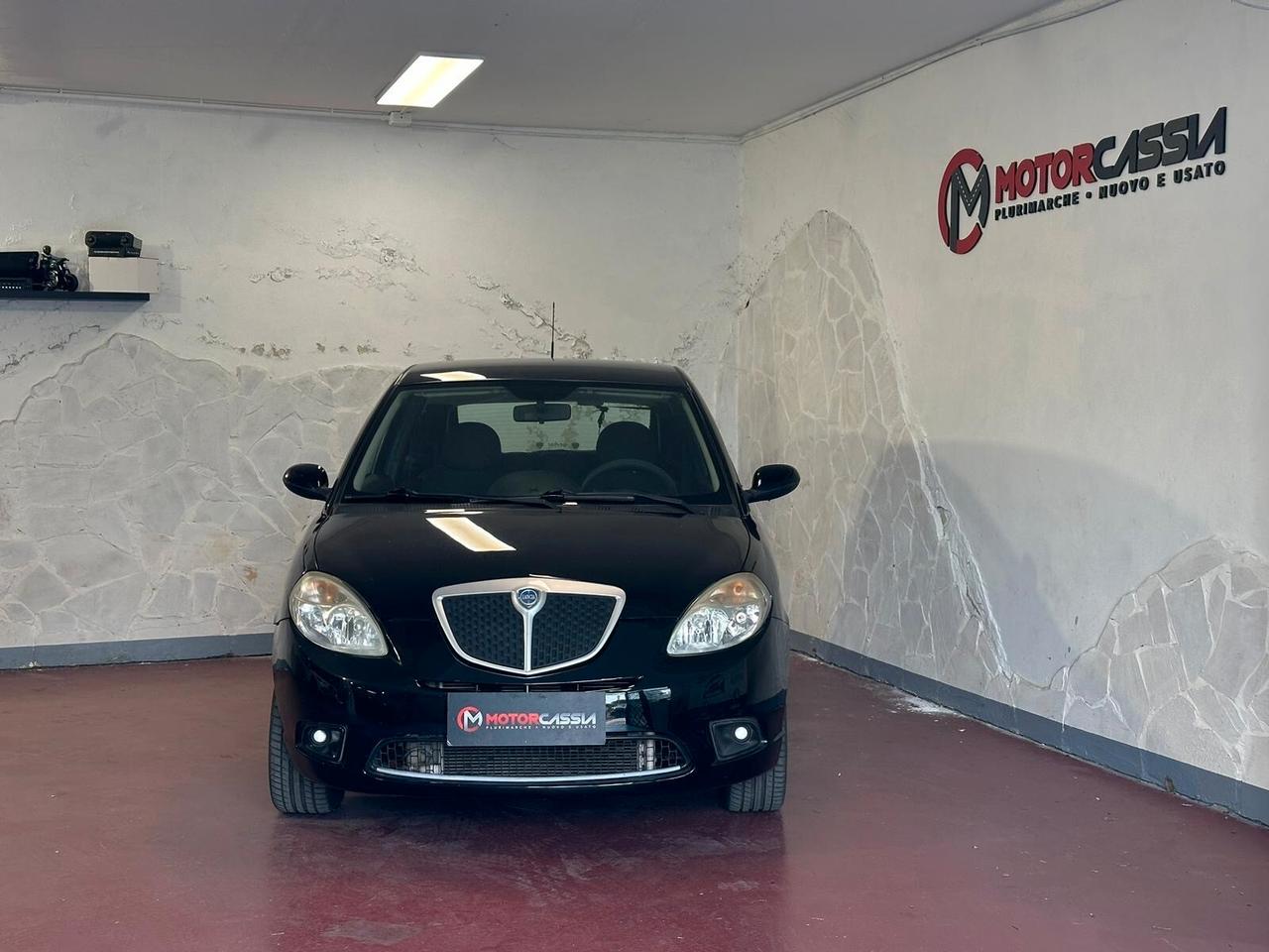 Lancia Ypsilon 1.4 Platino Ecochic GPL