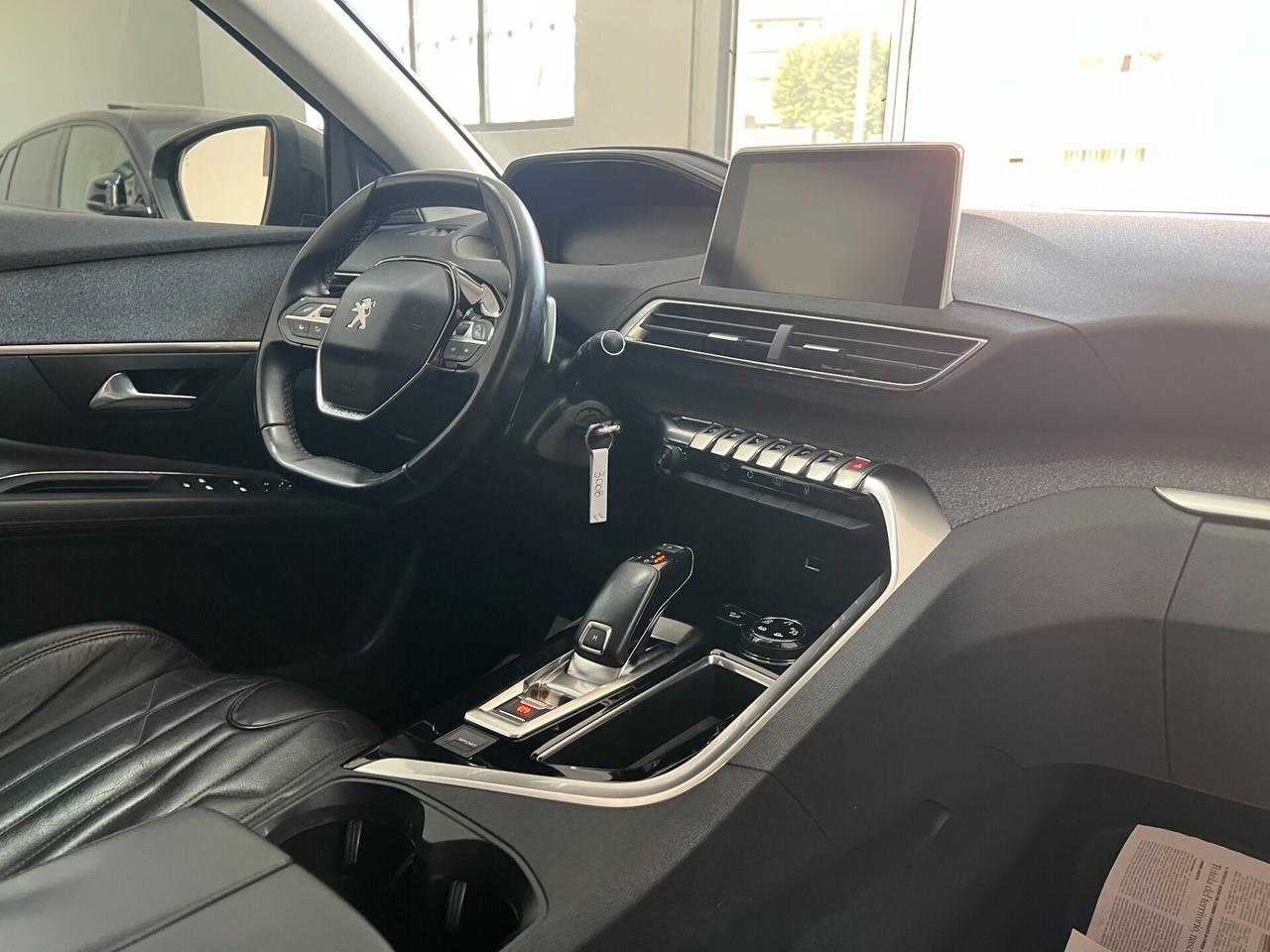 Peugeot 3008 BlueHDi 120 S&S EAT6 Allure