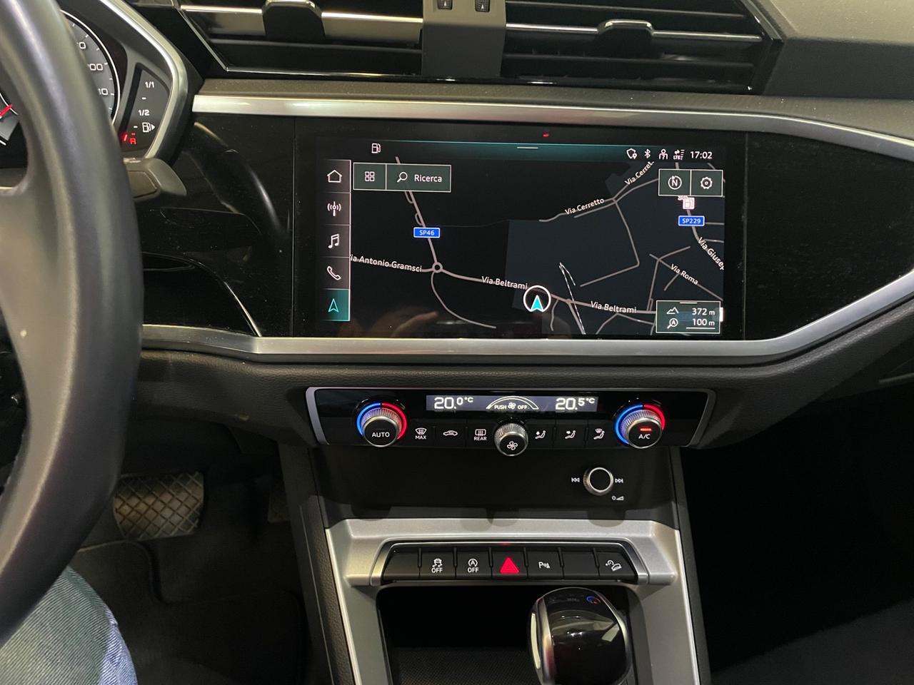 Audi Q3 35 TDI S tronic line Black Telec.