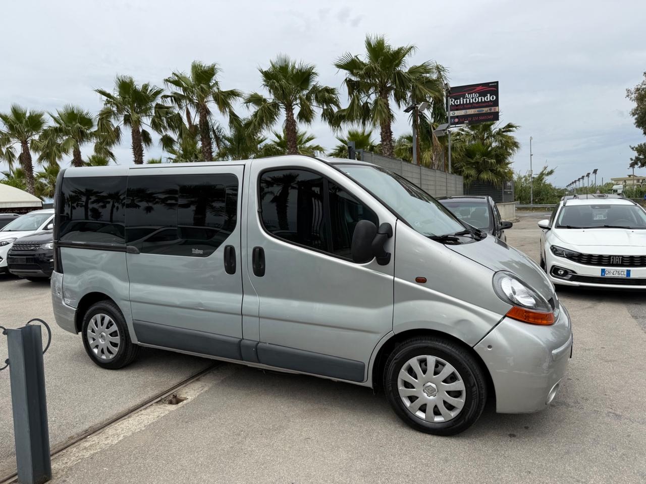 Renault Trafic 1.9 dCi 9 POSTI VETTURA