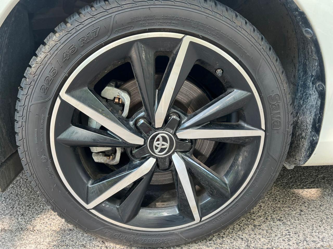 Toyota Auris TS 1.8 Hybrid Style