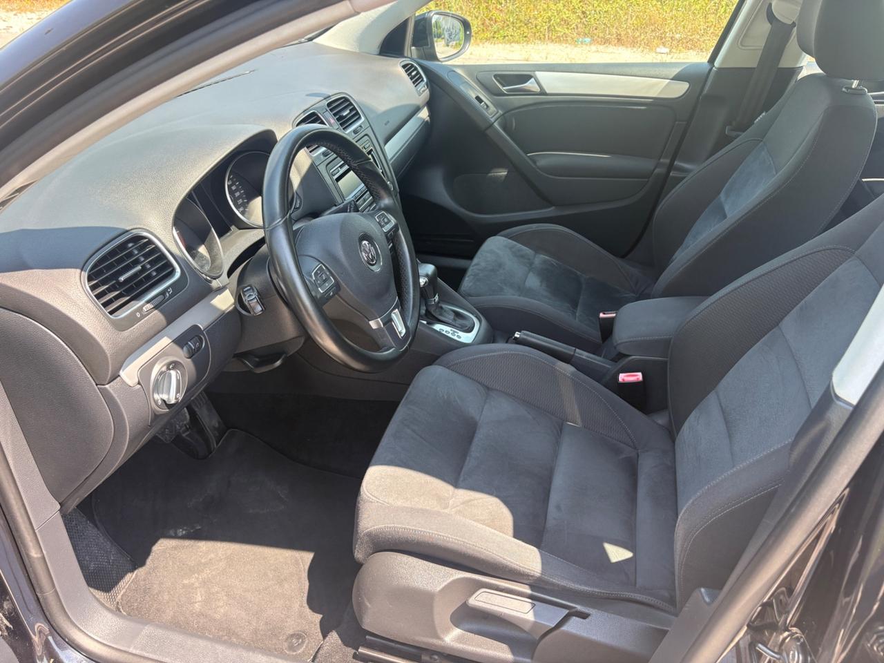 Volkswagen Golf 1.6 TDI105CV*AUTOM*XENO*HIGHLINE