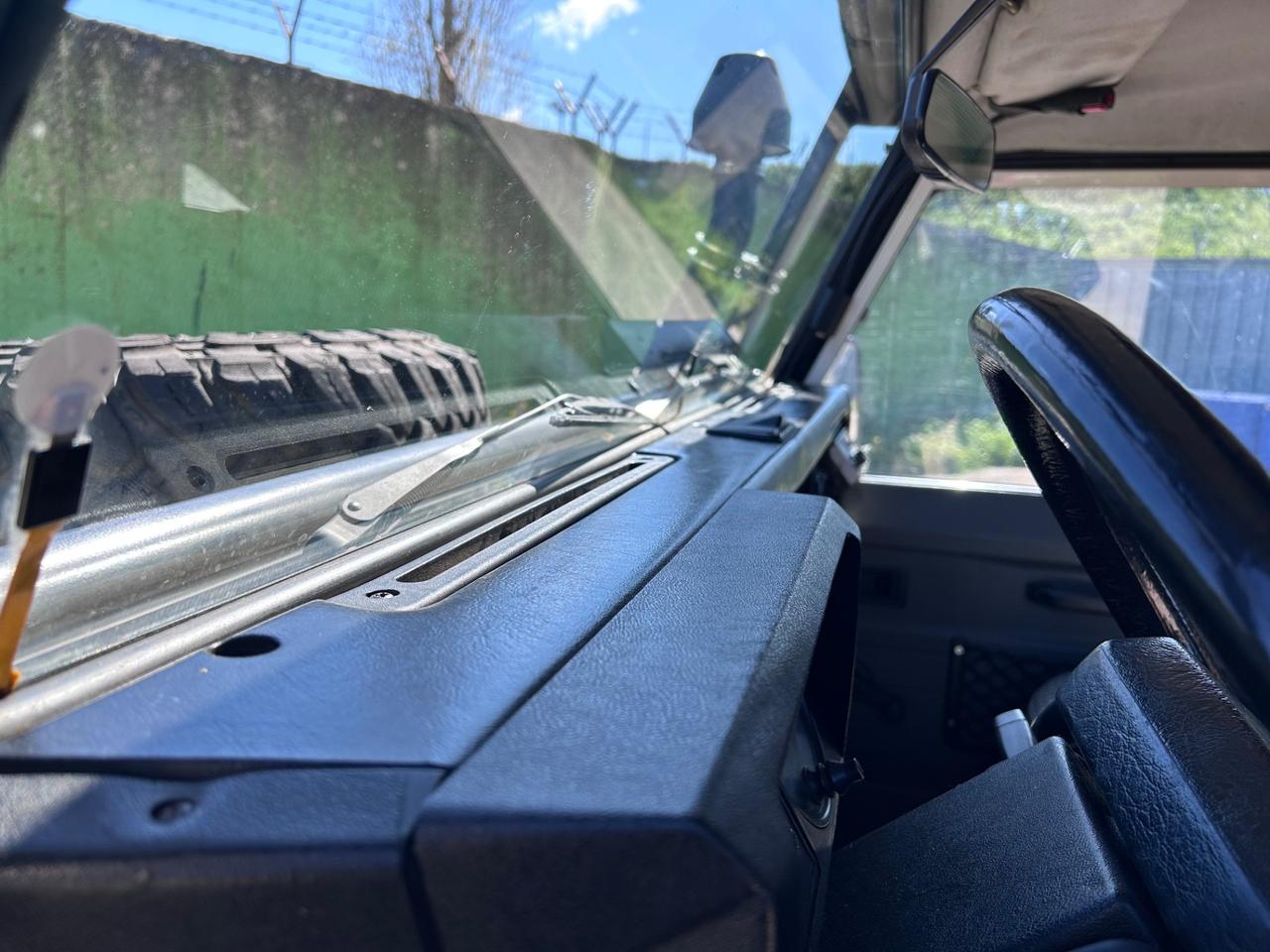 Land Rover Defender Fuoristrada